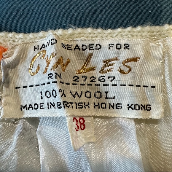 Cyn Les beaded sweater, ivory. Sleeveless. M? - Picture 5 of 11